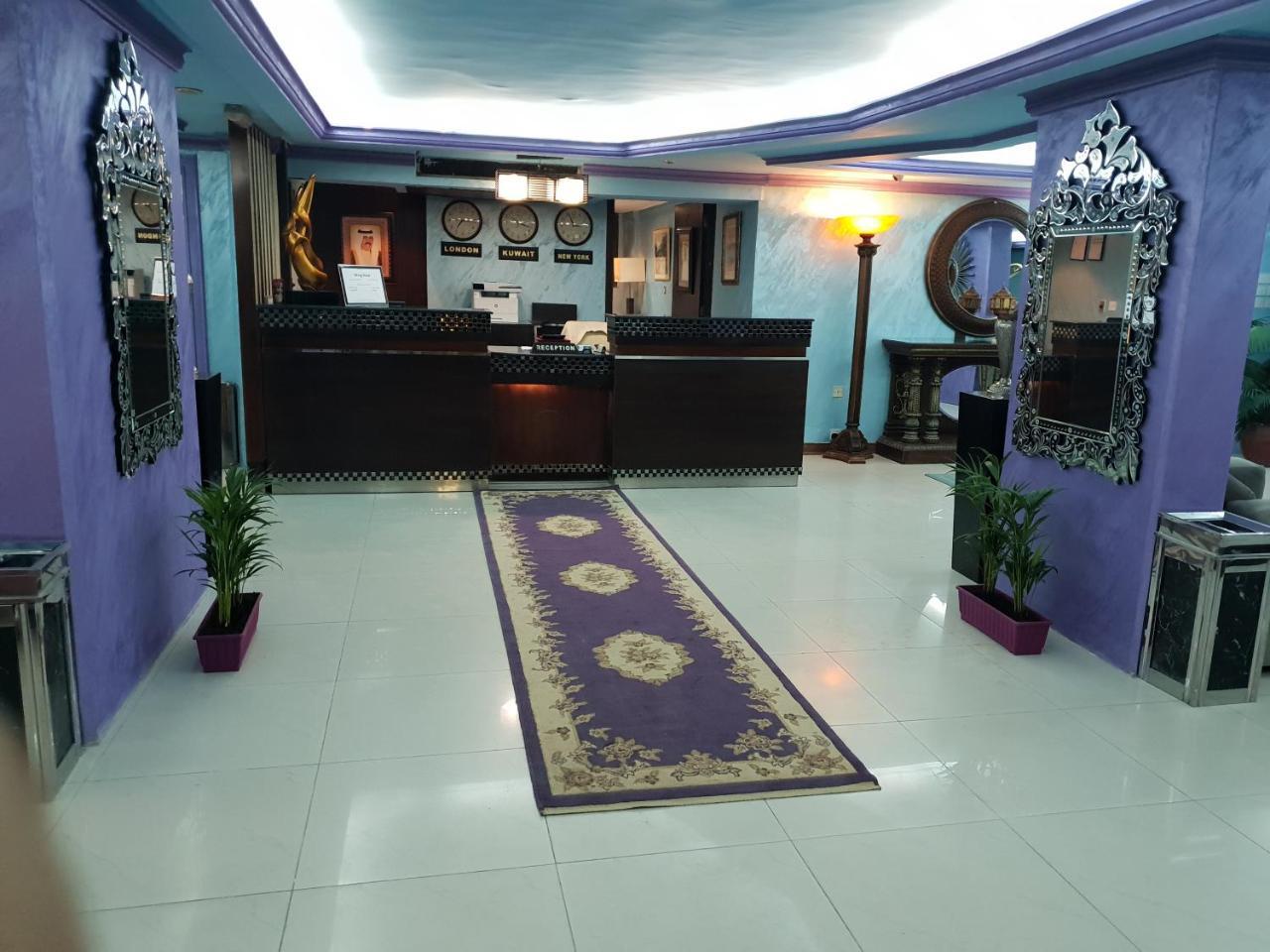 Sky Hotel Salmiya Luaran gambar